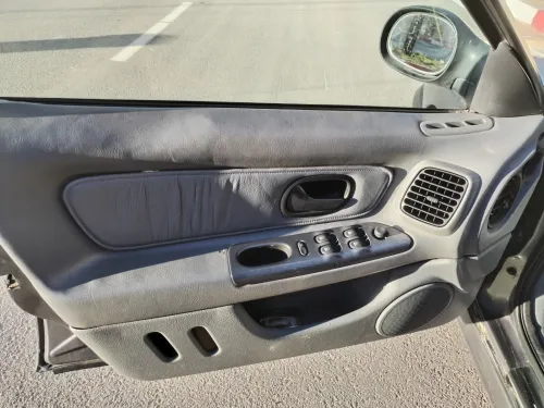 Renault Laguna 1 1995 Laguna 1