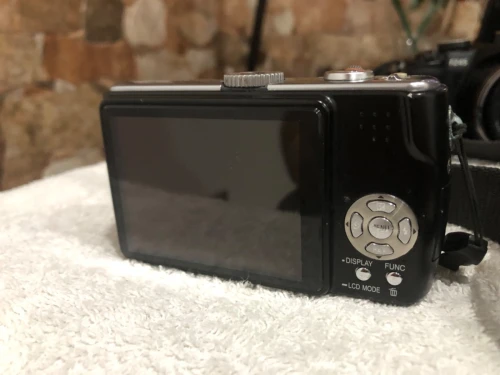 Panasonic Lumix g1 / Lumix Fz 45-38-18-Tz3