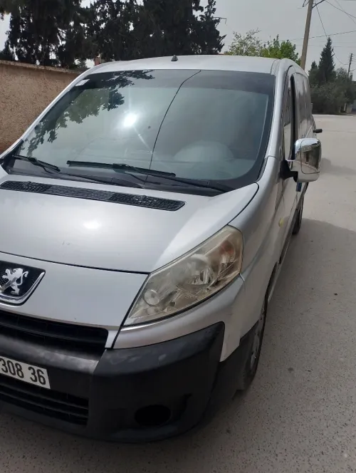 Peugeot Expert 2008 