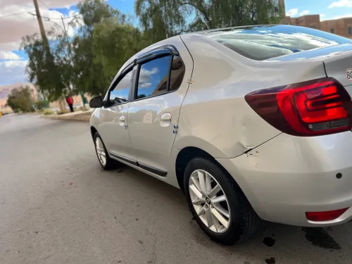 Renault Symbol 2018 3350