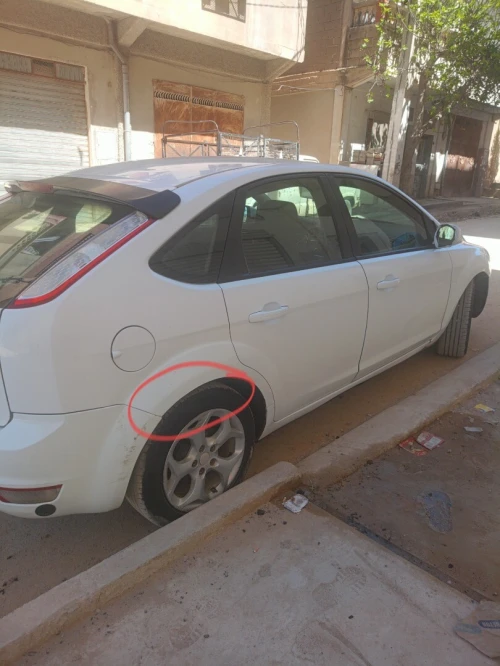 Ford Focus 5 portes 2010 Focus 5 portes