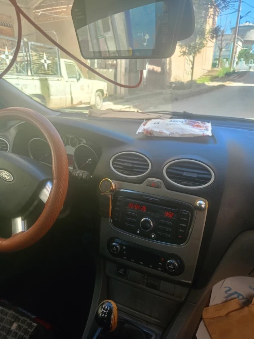Ford Focus 5 portes 2010 Focus 5 portes