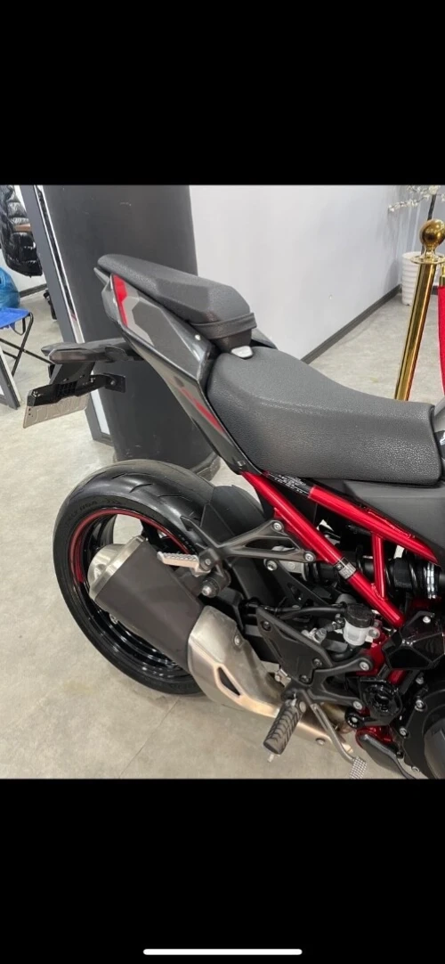 Kawasaki Z900 2025
