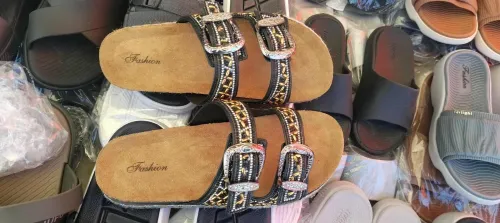 Sandales