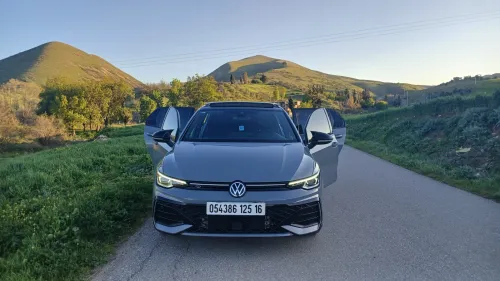 Volkswagen Golf 8 2025 R