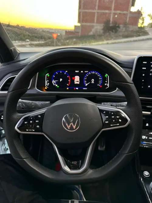 Volkswagen T-Roc 2025 R-Line 