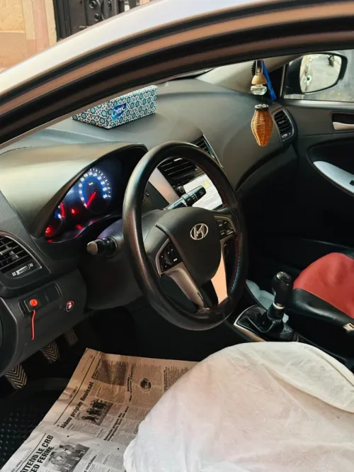Hyundai Accent RB  4 portes 2017 GL DZ