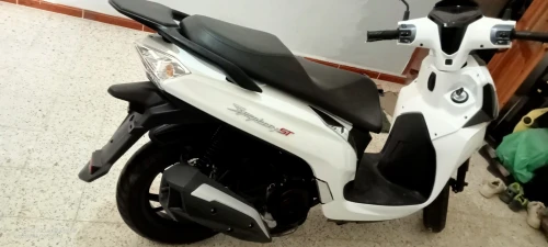 Sym St200 2025