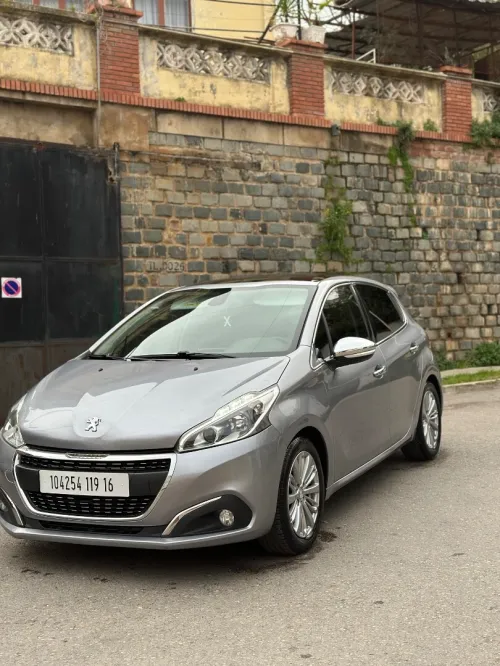 Peugeot 208 2019 Allure