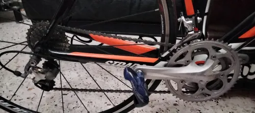 Vélo de route full carbone 