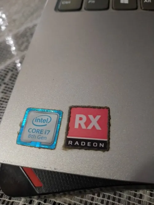 Intel Core i7-8550U 8th gen 1.80MHz 4.0MHz 4 cœur 8 processeur ram 20GB 1TB hdd+512GB ssd amd 535 2GB intel uhd 620