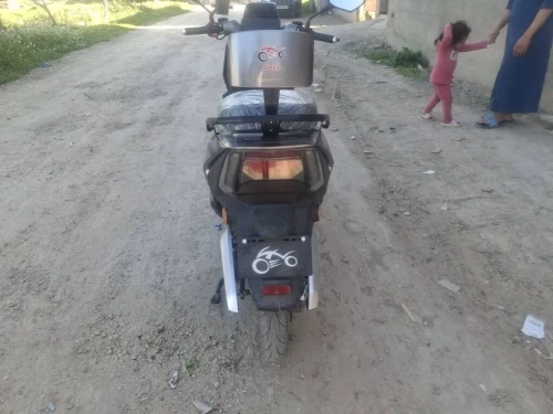 Dora moto Iron man 2026