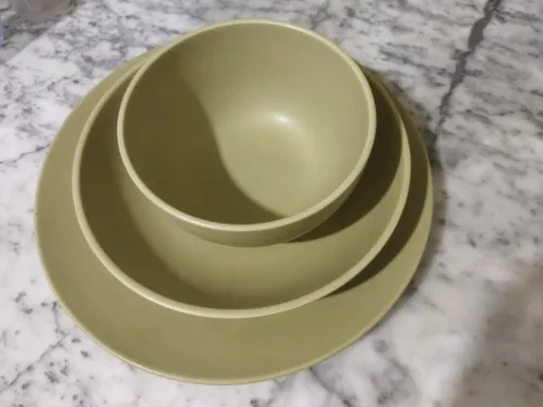 Lots de 18 pièces, assiettes et bo's