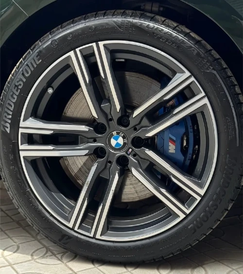 Jantes alliage BMW 19 pouces avec pneu