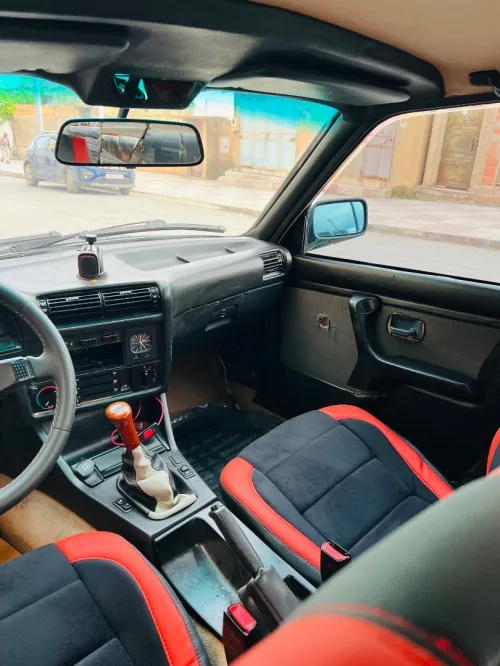 BMW E30 1988 335i