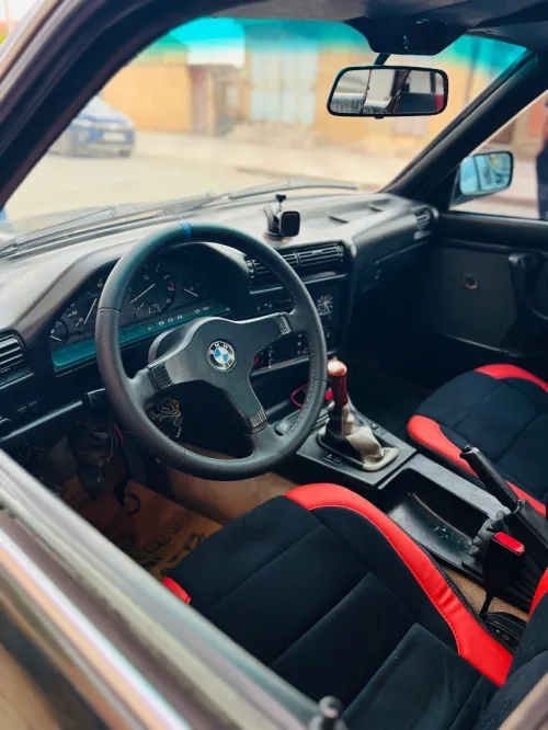 BMW E30 1988 335i