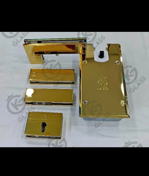 Reparation vitrine verre trampe