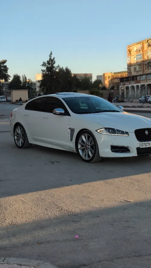 Jaguar XF Sportbrake 2012 
