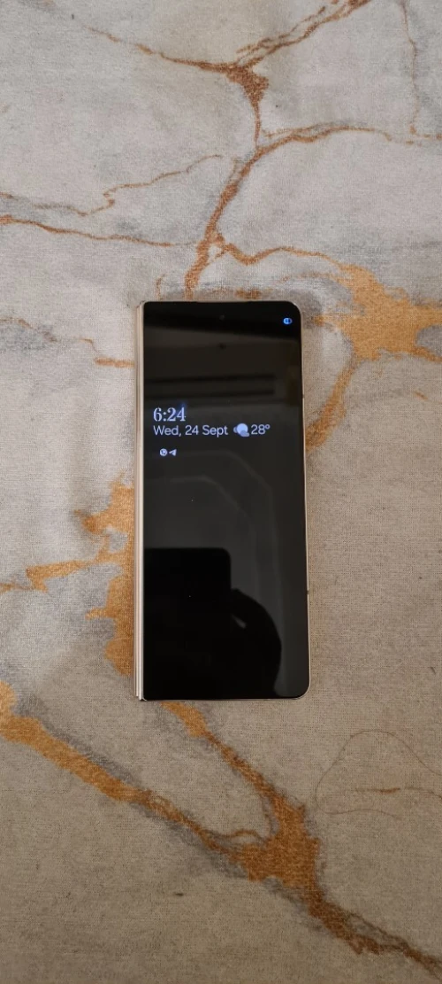 Samsung Z fold 4