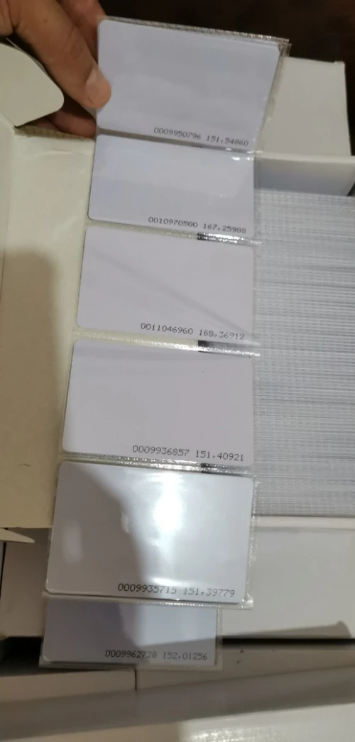Carte  Mifare 13,56 mhz et RFID 125 kHz avec numéro de série