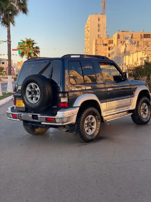 Mitsubishi Pajero Court 1998 Pajero Court