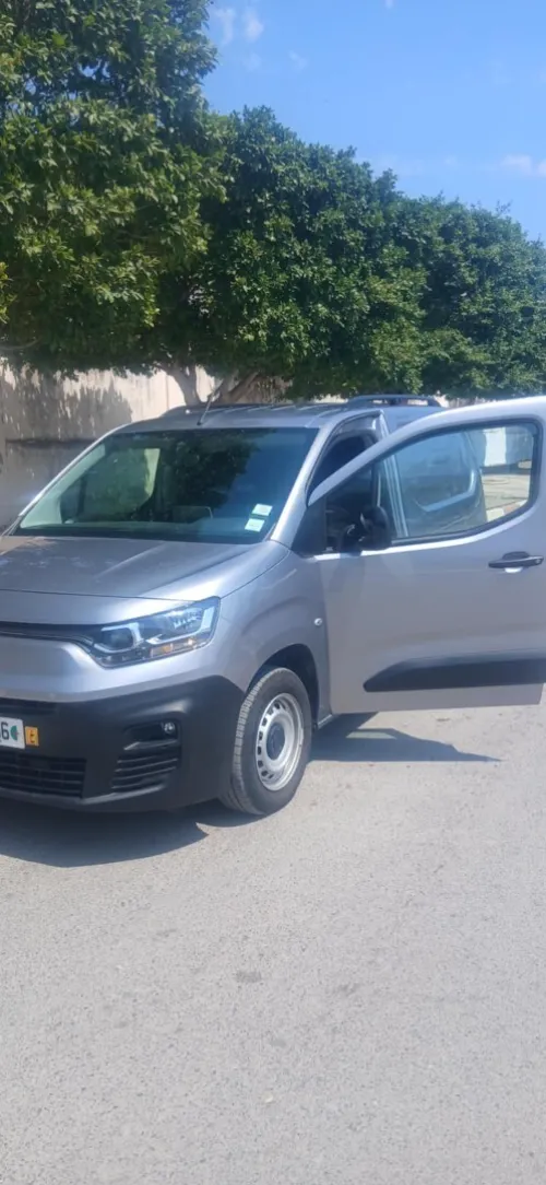 Fiat Doblo 2024 Italya