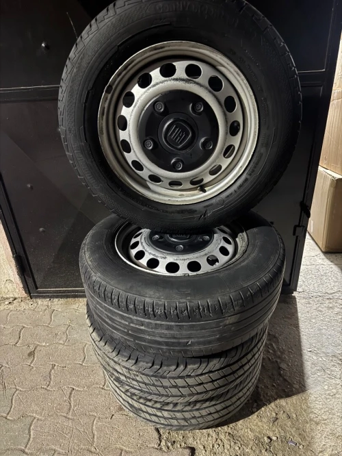 4 pneus fiat scudo