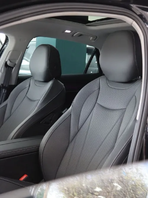 Volkswagen Passat 2025 Pro