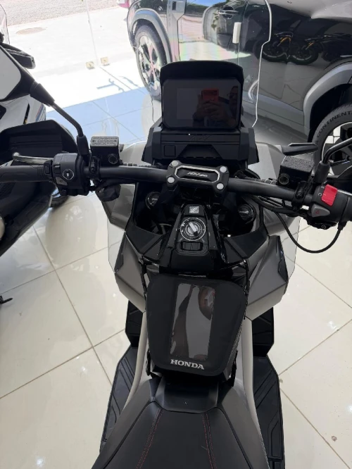 Honda Adv 350 2025