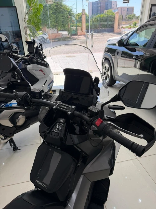 Honda Adv 350 2025