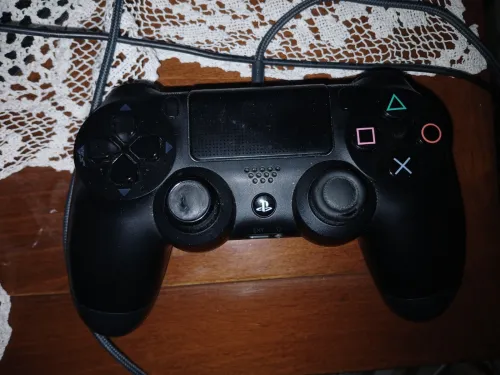 PS4 fat flasher à vendre version 12.50 500gb mannete originale