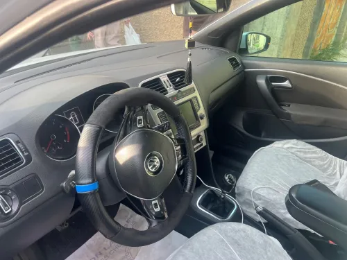 Volkswagen Polo 2016 Cara
