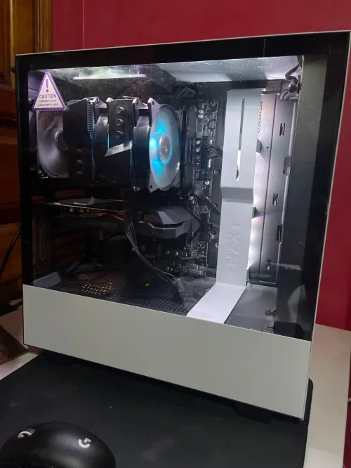 Pc gamer gigabyte rtx 2060+i5 10400f + ecran benq 144hrz (très bon état)