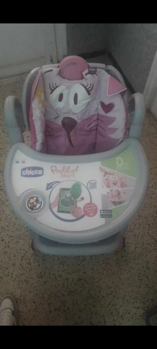 Chaise bébé chicco fille 