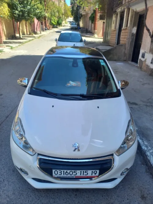 Peugeot 208 2015 Allure