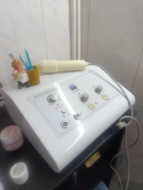 La haute fréquence pour soin de visage peut utiliser bon état