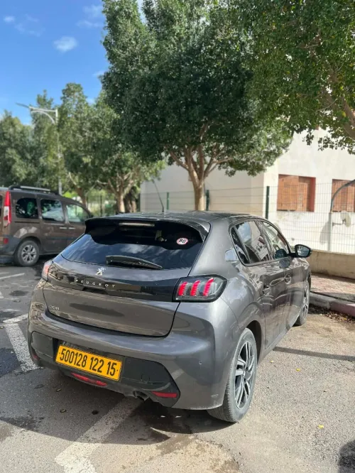 Peugeot 208 2022 Allure