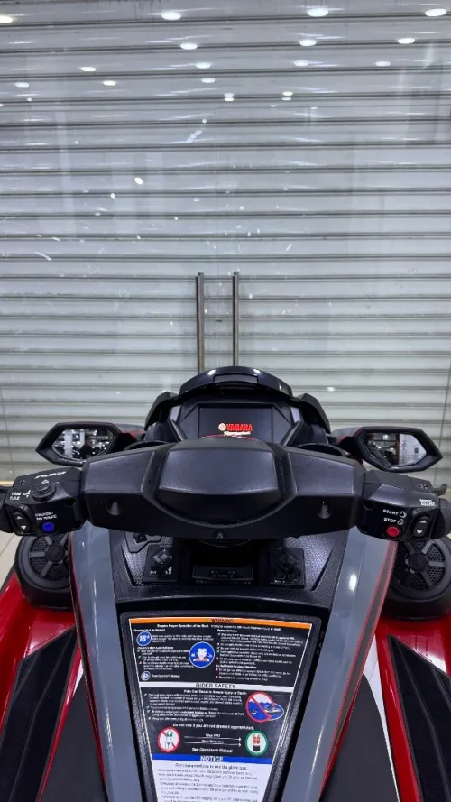 Jet ski