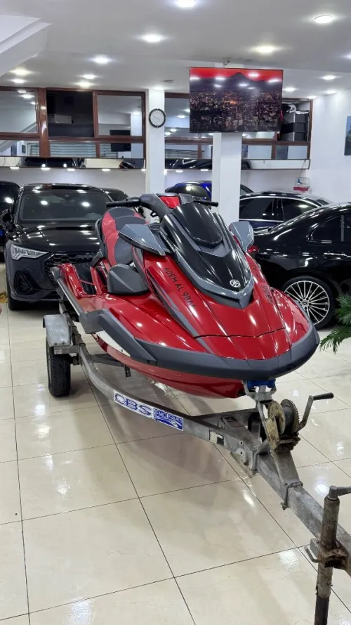 Jet ski