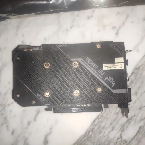 ASUS GTX 1650 SUPER + RYZEN R3 3100