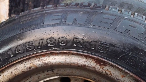 PNEUS 145/80/13