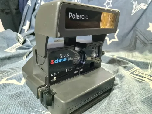 polaroid close up 636