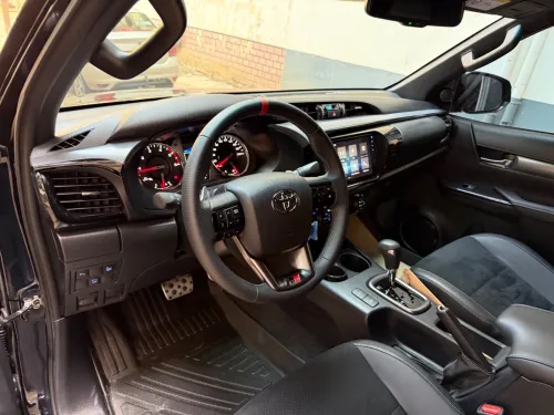 Toyota Hilux 2025 GR S