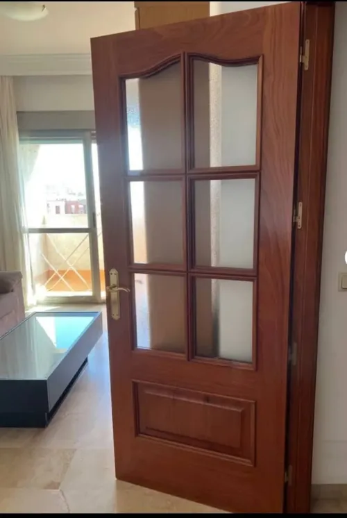 Montage meubles et portes modernes