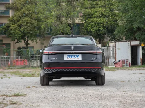 Volkswagen Passat 2025 Dragon 
