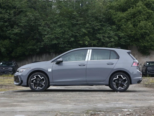 Volkswagen Golf 8 2026 R-Line