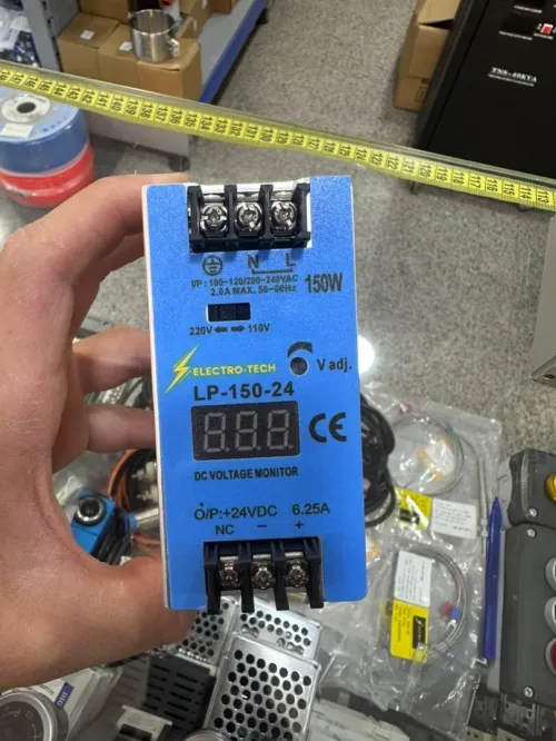 ALIMENTATION DE COURANT SUR RAIL