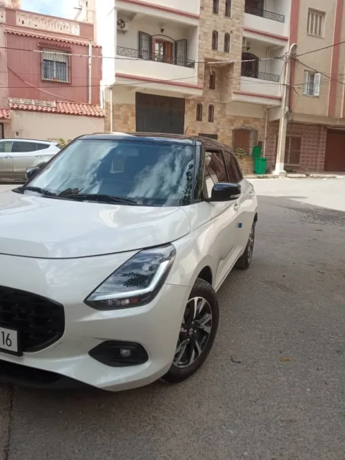 Suzuki Swift 2025 Motu carlo