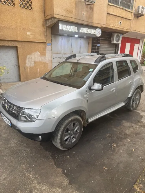 Dacia Duster 2015 Laureate