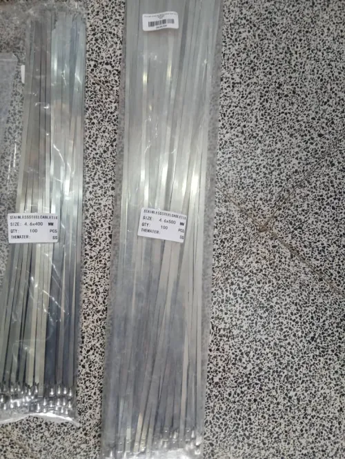 LES ATTACHES COLLIER METALLIQUE INOX  Stainless STEEL cable tie - 4.6